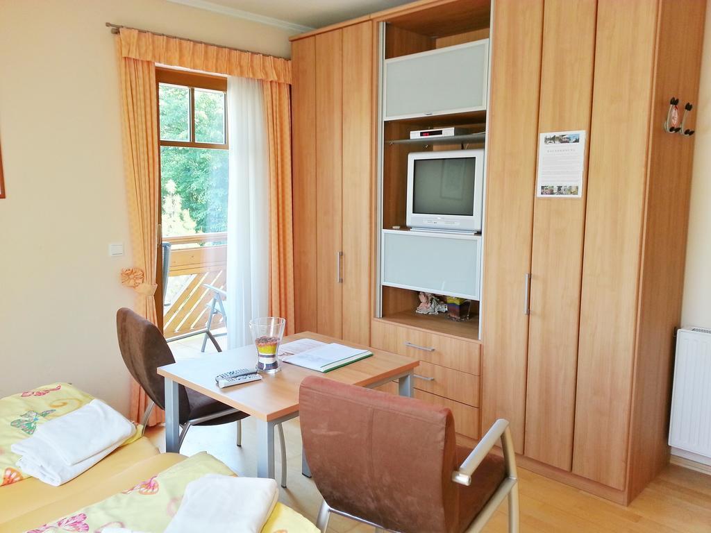 Bed and Breakfast Gastehaus Zur Schonen Aussicht Spitz an der Donau Pokoj fotografie