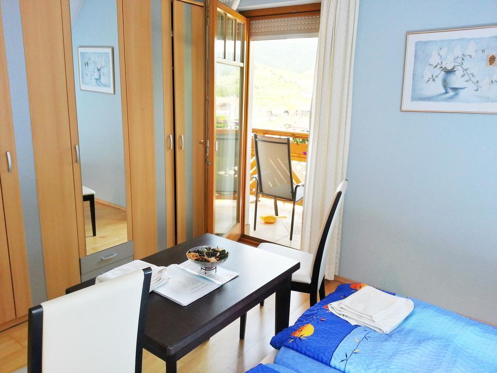 Bed and Breakfast Gastehaus Zur Schonen Aussicht Spitz an der Donau Pokoj fotografie
