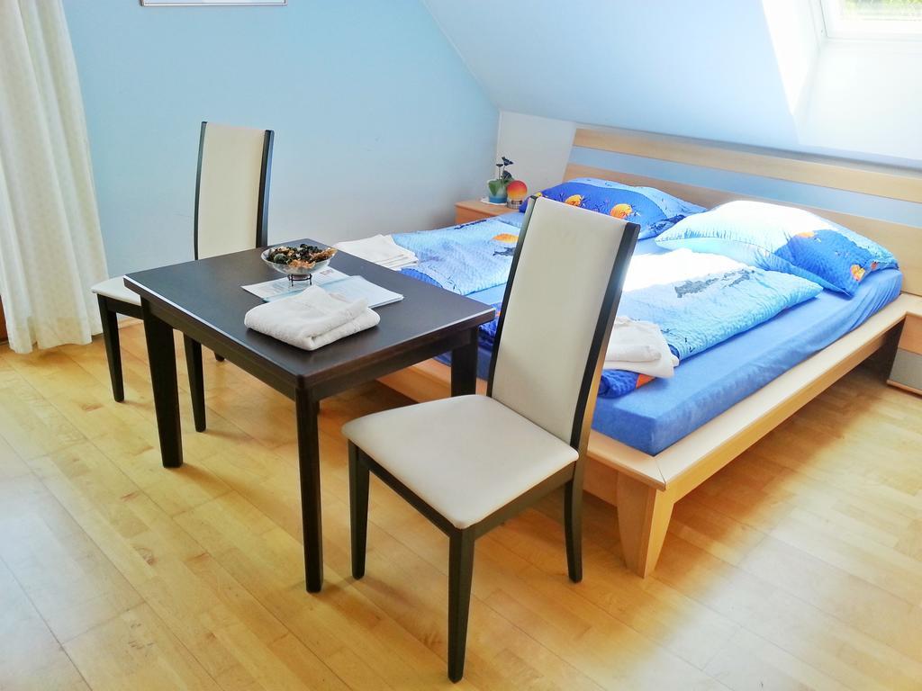 Bed and Breakfast Gastehaus Zur Schonen Aussicht Spitz an der Donau Pokoj fotografie
