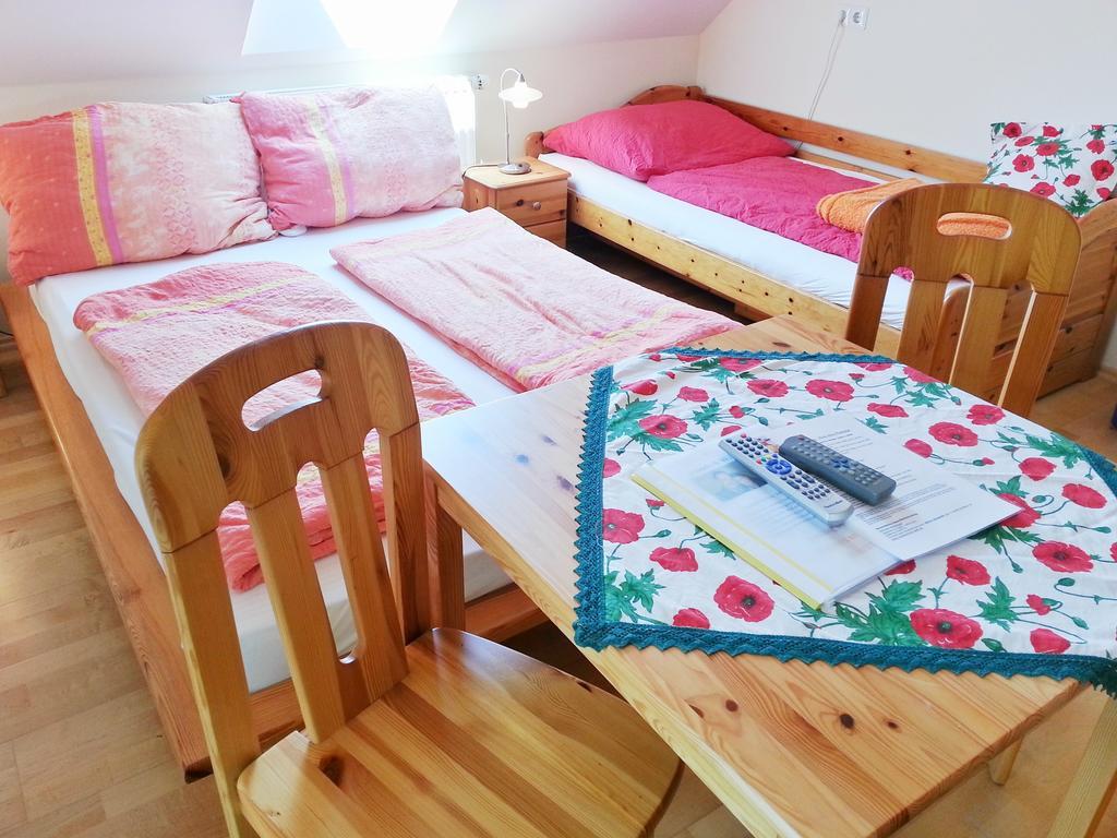 Bed and Breakfast Gastehaus Zur Schonen Aussicht Spitz an der Donau Pokoj fotografie